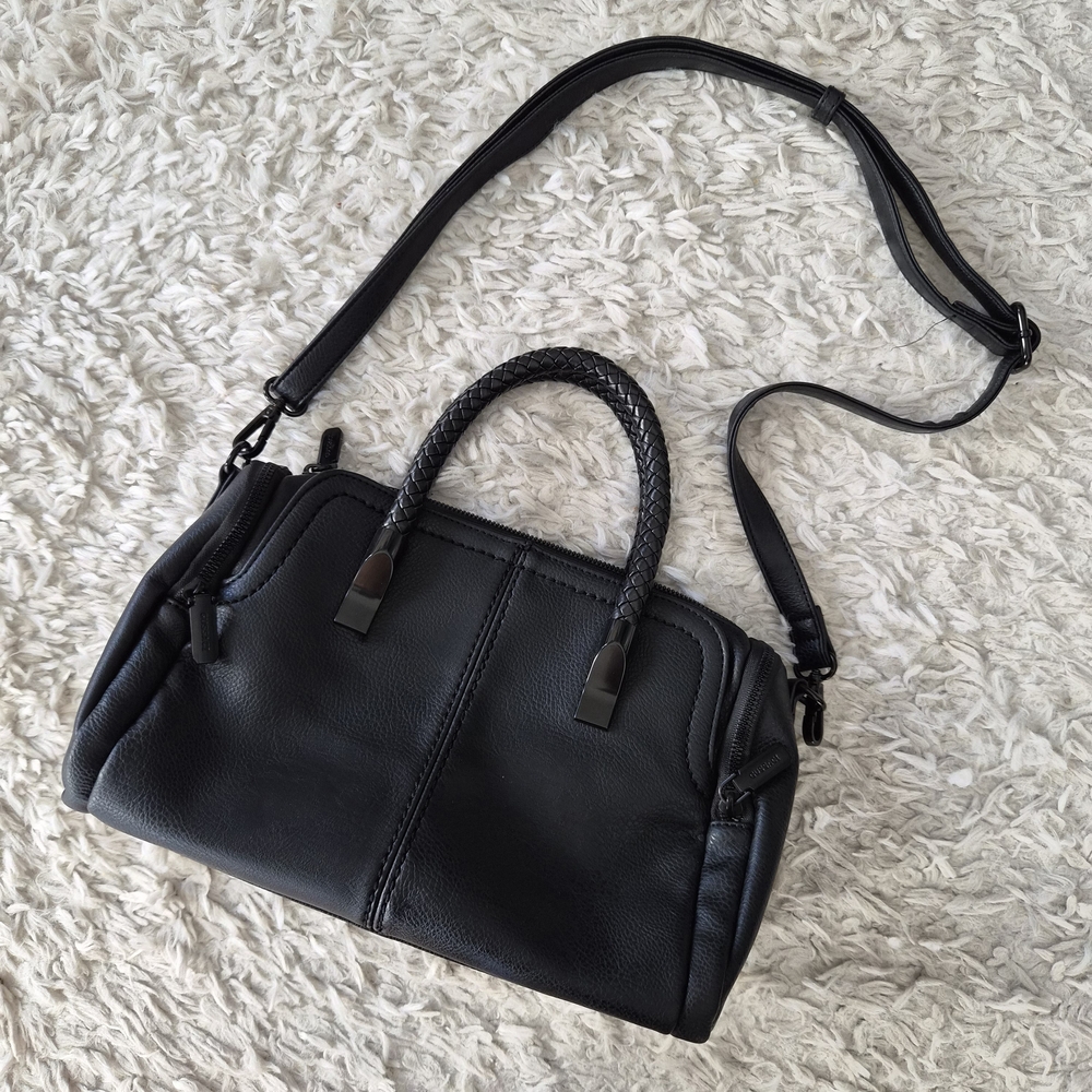 Gussaci Black Faux Leather Bow Shoulder Bag – Y2K Biker Grunge Chic